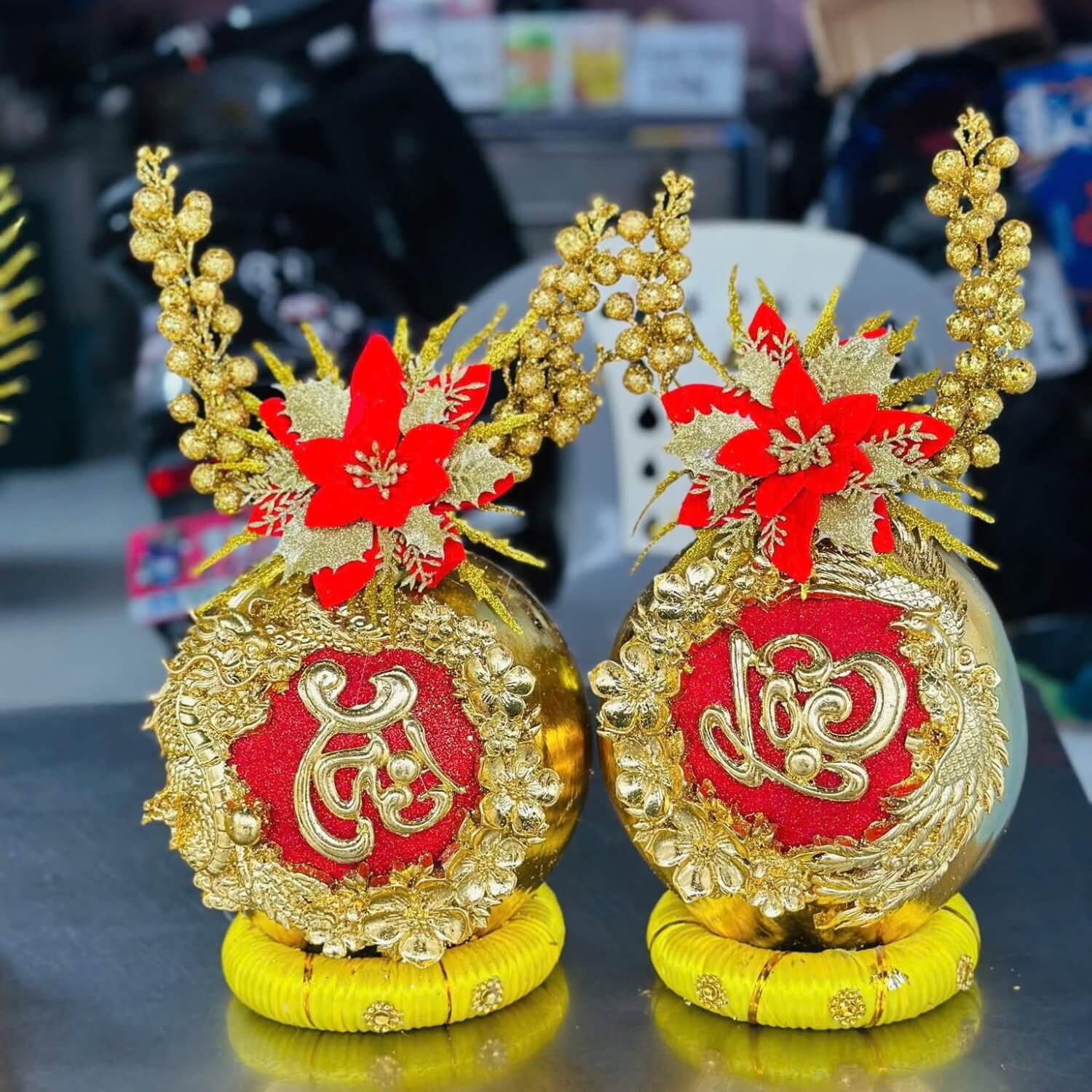 dua dat vang 02 Cặp dừa chưng Tết chữ thư pháp Tài - Lộc đẹp