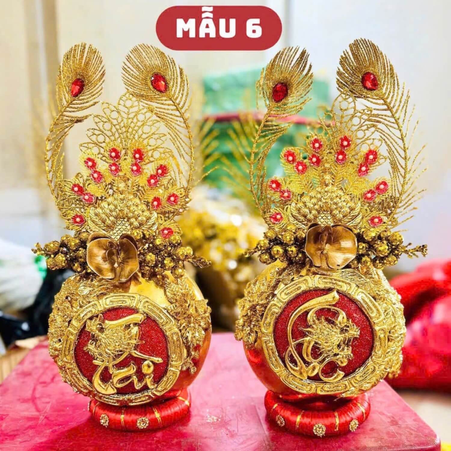 dua dat vang 07 Dừa có dát vàng chưng Tết Bính Ngọ 2026 với biểu tượng rồng vàng