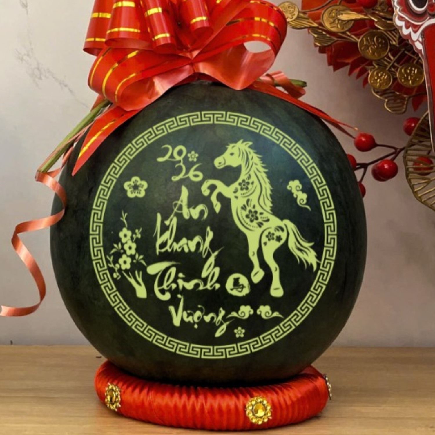 khac dua tet 09 Dưa khắc Tết để cầu may mắn, tài lộc